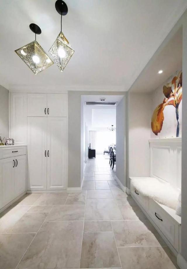 125㎡的四室一厅装修案例,纯白色极简家居