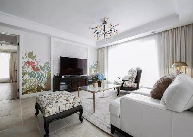 125㎡的四室一厅装修案例,纯白色极简家居