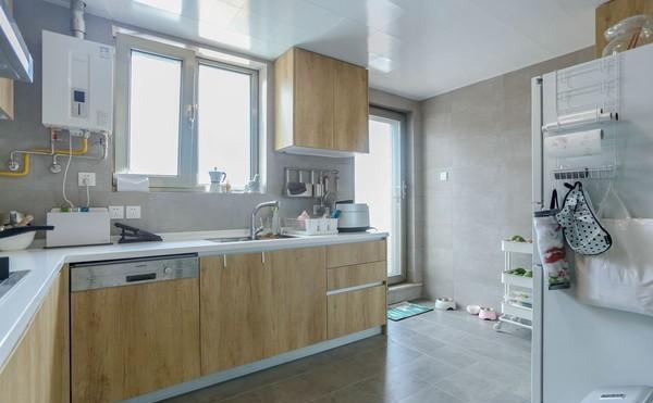 168㎡四室一厅,硬装省心软装细心,不可方物的美