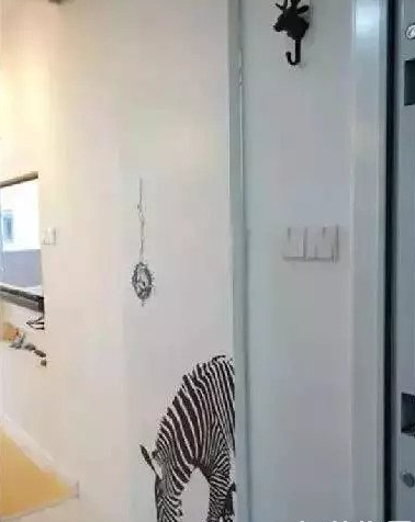 这30㎡的超小型老房子,竟改造出了5个房间!